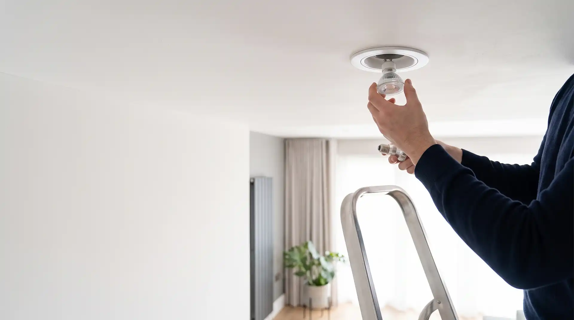 How to Change a Spotlight Bulb